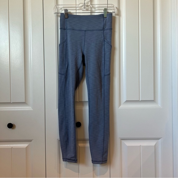 Lululemon Invigorate High-Rise Tight 25"
Heathered Water Drop Size 4 - Picture 7 of 8